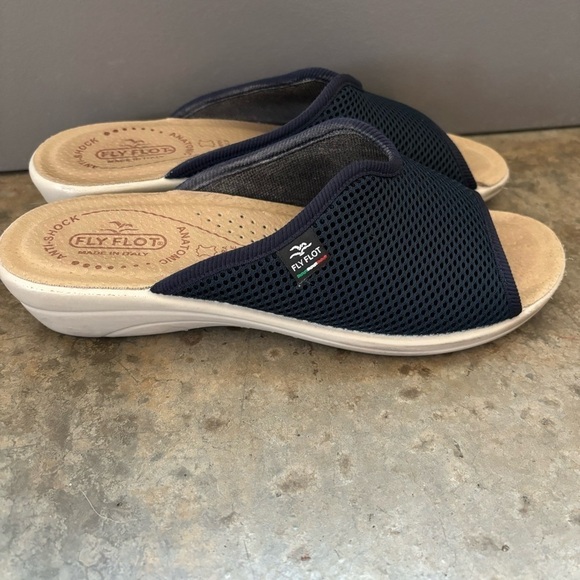 Fly Flot Slip On Sandals Size 8 - Picture 6 of 13